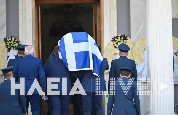 Πύργος: Σιωπή, δάκρυα και τιμή στο τελευταίο «αντίο» για τον Γιάννη Μπλέσια, τον πιλότο που σκοτώθηκε στην Τανάγρα