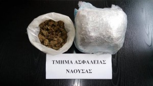 Οδηγώντας μοτοποδήλατο πήγαινε στη Νάουσα να πουλήσει χασίς