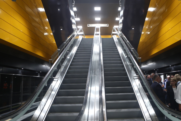 Μετρό Θεσσαλονίκης: Πόσο κοστίζουν εισιτήρια και κάρτες, ποιοι κινούνται δωρεάν