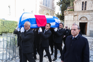 Κηδεία Ελένης Γλύκατζη – Αρβελέρ: Σε λίγο στην Μητρόπολη Αθηνών η εξόδιος ακολουθία