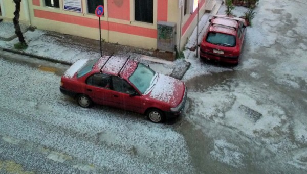 Χαλάζι σε μέγεθος ρεβιθιού έπληξε την Κέρκυρα