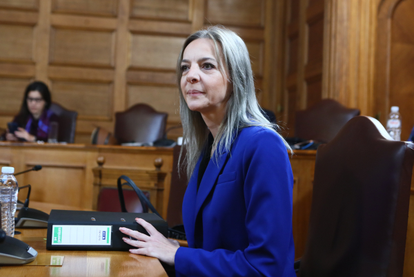 Σεμερτζίδου σε Εξεταστική: Ένα μηχανάκι έχω στο όνομά μου – Δεν είναι δική μου η Ferrari