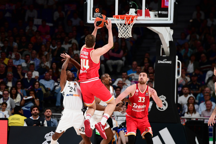 Ολυμπιακός - Ρεάλ 80-72: Τα λάθη στην επίθεση έφεραν την ήττα