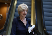 Σία Αναγνωστοπούλου: Η μάχη για το αυτονόητο και ο Γιώργος Νταλάρας