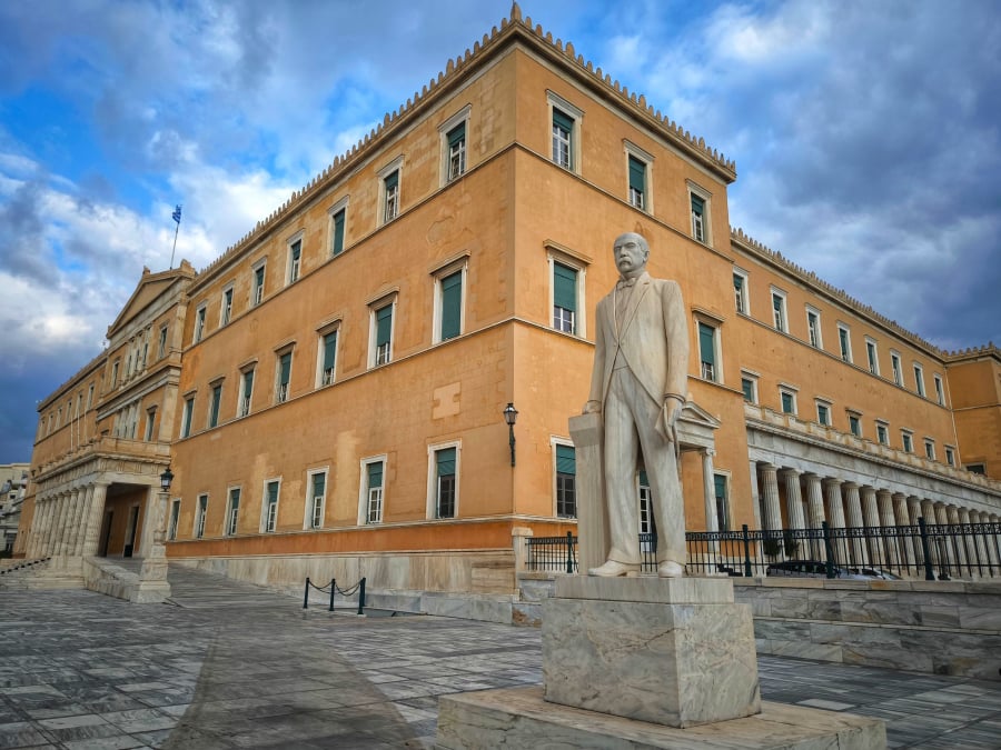 Γραφείο Προϋπολογισμού Βουλής: Κίνδυνοι για την ελληνική οικονομία από τις διεθνείς γεωπολιτικές εξελίξεις