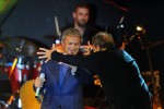 Viral ο Γιώργος Νταλάρας στα Ρωσικά media!