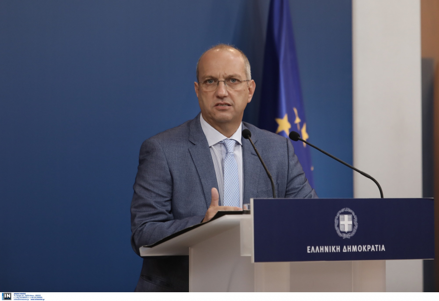 Οικονόμου για νέα σχολική χρονιά: «Η δια ζώσης εκπαίδευση η απόλυτη προτεραιότητα»