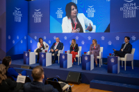 Μ. Πατακιούτη στο Φόρουμ Δελφών: «Ήρθε η ώρα να αφουγκραστούμε τη νέα γενιά»