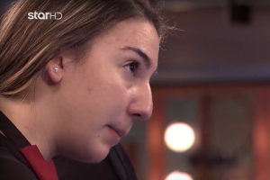 MasterChef 2025: Παίκτρια βρήκε ανάλατο το φαγητό του σεφ και αυτό δεν πήγε καλά για εκείνη (Βίντεο)