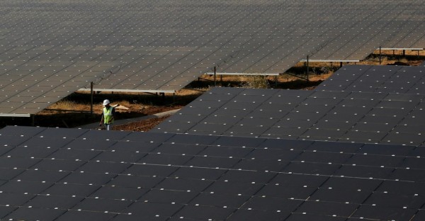 Η SoftBank χτίζει το μεγαλύτερο πάρκο ηλιακής ενέργειας του κόσμου στη Σ. Αραβία