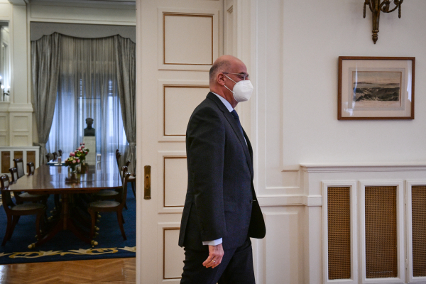 Εποικοδομητική συνάντηση Δένδια-Γκουτέρες στη Νέα Υόρκη, στο επίκεντρο Ουκρανία και Κυπριακό