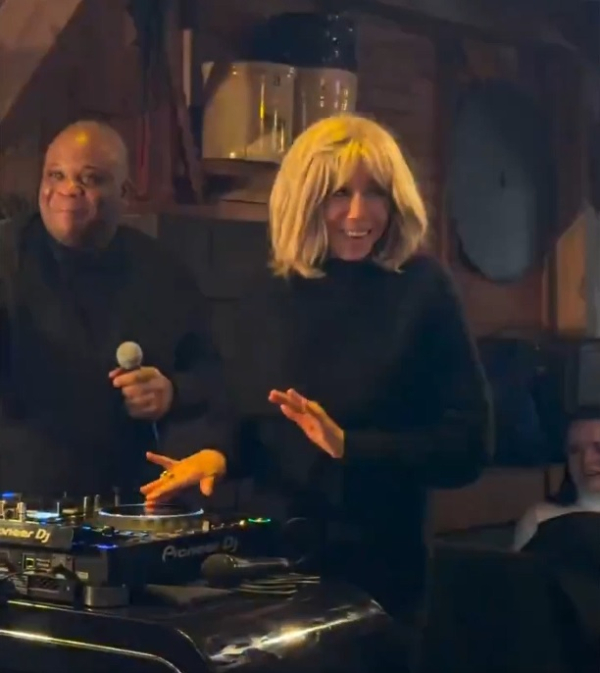 Γαλλία: Η Μπριζίτ Μακρόν σε ρόλο dj «τα σπάει» στα decks (video)