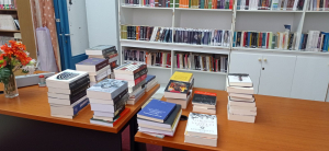 Το Μαξίμου έστειλε λογοτεχνικά βιβλία σε ΕΠΑΛ του Αγρινίου, τα είχαν ζητήσει με επιστολή στον Πρωθυπουργό (φωτό)