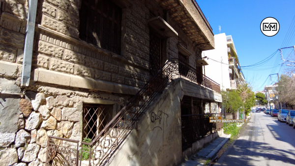 Και όμως ΥΠΑΡΧΕΙ ακόμα: Αυτό είναι το πατρικό του Στέλιου Καζαντζίδη