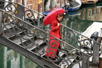 Κλέλια Ανδριολάτου: Εντυπωσιακές φωτογραφίες από την εξόρμηση της στην Βενετία