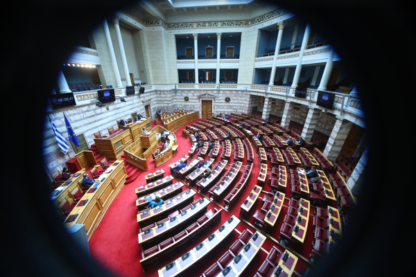 Μύλος για τη συναίνεση του ΠΑΣΟΚ στην πρόταση της ΝΔ για τις Ανεξάρτητες Αρχές