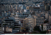 Μηδέν ενοίκιο για εστίαση και καταστήματα λιανικής και τον Μάρτιο, έκπτωση για πλητόμμενες και εργαζομενους