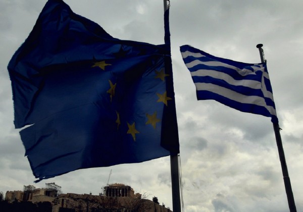 Wall Street Journal: «Για την Ελλάδα, υπάρχει, τελικά, φως στο τούνελ»