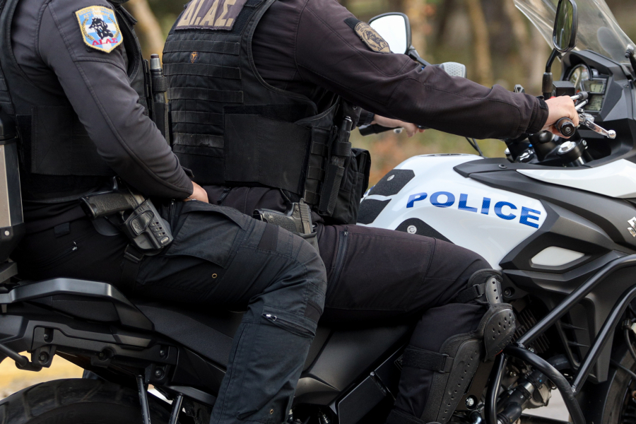 Συνελήφθη 19χρονος για ληστείες σε Ηράκλειο, Πεύκη και Νέα Ιωνία