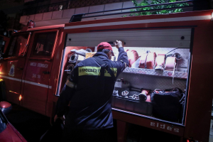 Φωτιά τώρα στο Ρέθυμνο - Δεκάδες πυροσβέστες στη μάχη