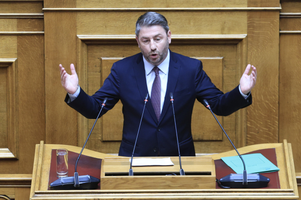 Ανδρουλάκης: Επίθεση στην κυβέρνηση για τις υποκλοπές - Βέλη σε ΣΥΡΙΖΑ και Πλεύση για τις Ανεξάρτητες Αρχές