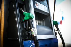 Fuel pass 2026 αντί για μείωση ΕΦΚ: Τι επιτρέπει πραγματικά η Ευρώπη και πού βρίσκεται η Ελλάδα