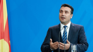FAZ: Αμφιλεγόμενοι συμβιβασμοί από τον Ζάεφ για τη Συμφωνία των Πρεσπών
