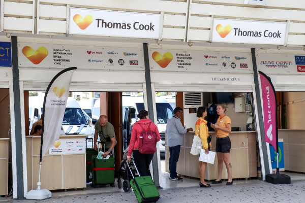 Ανακοίνωση ΥΠΕΞ σχετικά με Έλληνες ταξιδιώτες σε χώρες του εξωτερικού μετά την πτώχευση της Thomas Cook
