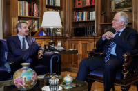 Μητσοτάκης σε Τασούλα: Δεν μας αφορά η αναδιάταξη του πολιτικού σκηνικού – Σε έναν χρόνο οι εκλογές