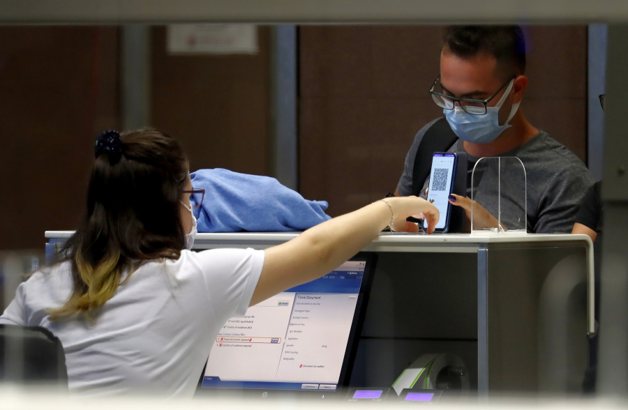 (Φωτ.: EPA / ROBERT GHEMENT)