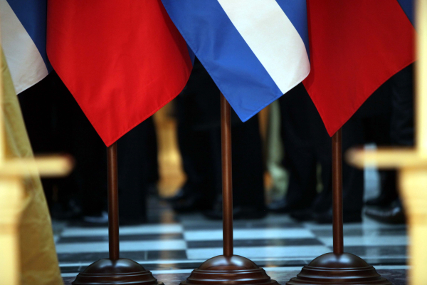 Ρωσία και ακραία κόμματα στην Ευρώπη: Μια εκκεντρική σχέση