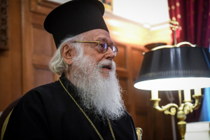 Επιδεινώθηκε η υγεία του Αρχιεπίσκοπου Αναστάσιου - Εσπευσμένα στην Αθήνα με αεροδιακομιδή