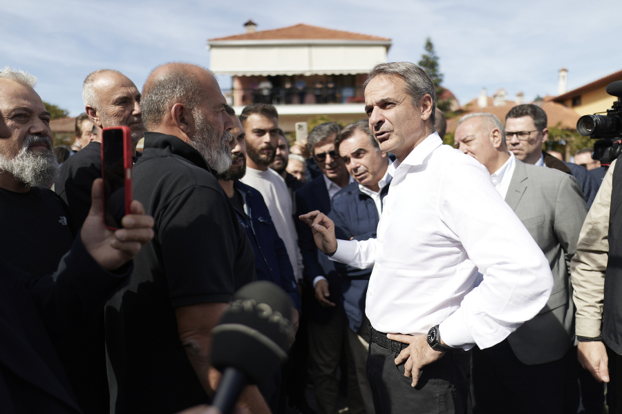Μητσοτάκης σε αλιείς στην Αρναία Χαλκιδικής: «Θα κάνουμε το καλύτερο δυνατό»