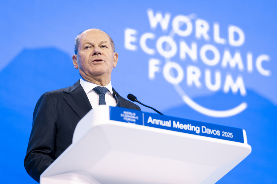 Σκληρή κόντρα Σολτς - Μασκ για τον ναζιστικό χαιρετισμό