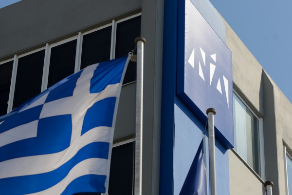 ΝΔ: Το Μαξίμου κάνει πρωταθλητισμό στα fake news