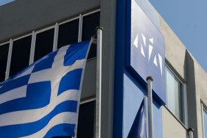 ΝΔ: Το Μαξίμου κάνει πρωταθλητισμό στα fake news