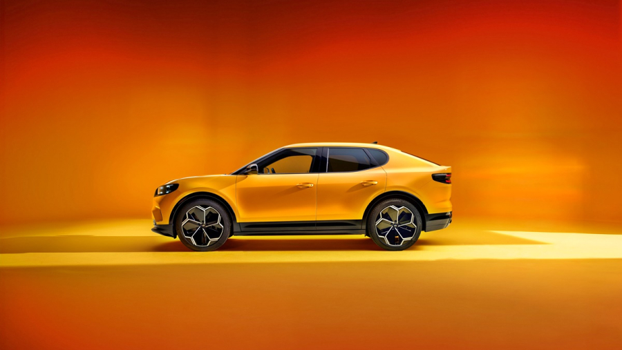 Μάθε τα πάντα για την αναβίωση - αστραπή του Ford Capri