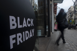Η «ντροπαλή» Amazon στη Black Friday 2024