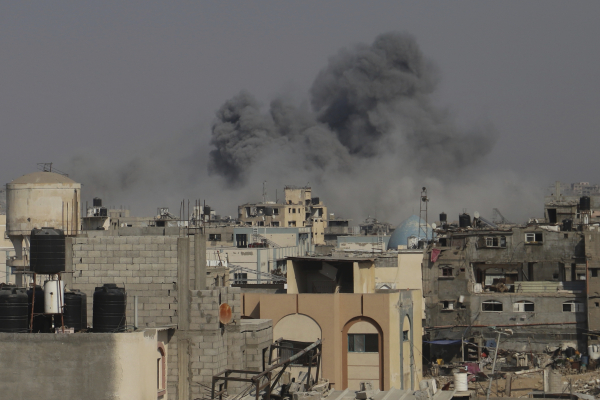 Μαζική φυγή Παλαιστινίων από την Γάζα εν μέσω βομβαρδισμών - Ξεκίνησε επιχειρήσεις το Ισραήλ