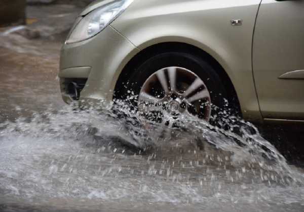 Παραδίδεται το πρώτο μέρος της ελληνικής βοήθειας για τους πλημυροπαθείς της ΠΓΔΜ