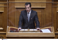 Ο κύβος ερρίφθη: Ο Πλεύρης θα απέχει από την ψήφιση στο νομοσχέδιο για τα ομόφυλα ζευγάρια