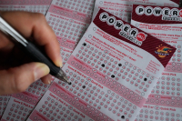 Powerball: Κληρώνει 1,7 δισ. ευρώ
