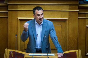Αλέξης Χαρίτσης: «Πώς να εξαγγείλεις μέτρα χωρίς να εξαγγείλεις τίποτα»