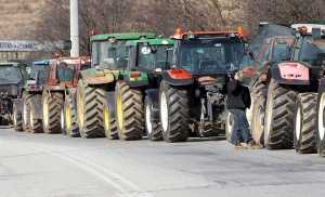 Διαμαρτυρία αγροτών με τρακτέρ στη Κομοτηνή