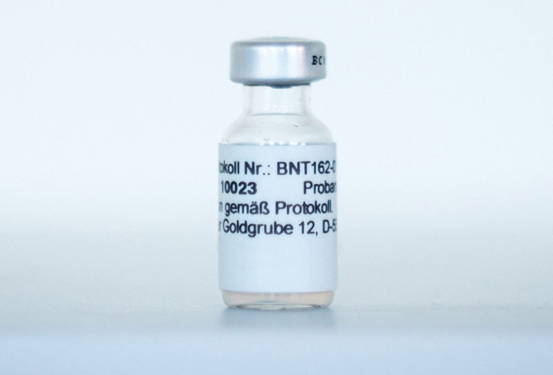 Μόσιαλος: Τι είναι η πάρεση Bell την οποία εμφάνισαν εθελοντές του εμβολίου της Pfizer