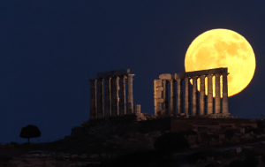Πανσέληνος Αυγούστου 2025: Δωρεάν είσοδος σε 114 μουσεία και μνημεία - Πού θα γίνουν εκδηλώσεις
