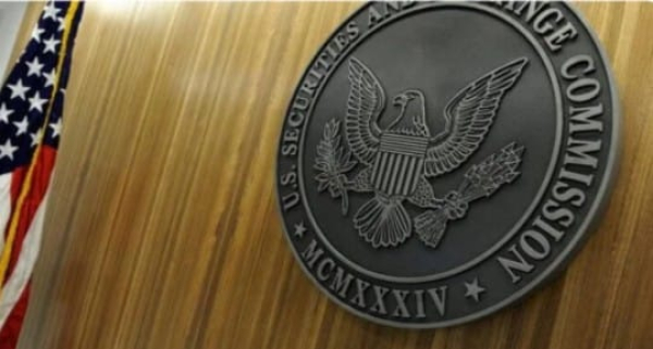 Έλληνας επιχειρηματίας αντιμέτωπος με την αμερικανική Επιτροπή Κεφαλαιαγοράς, τα έσοδα ΔΕΔΔΗΕ και ΑΔΜΗΕ και το νέο τοπίο στους servicers