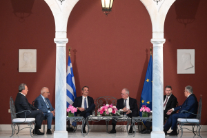 Συμβούλιο αρχηγών και αλλαγή εξωτερικής πολιτικής ΕΔΩ ΚΑΙ ΤΩΡΑ