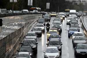 ΕΛΣΤΑΤ: Αυξήθηκαν οι πωλήσεις αυτοκινήτων
