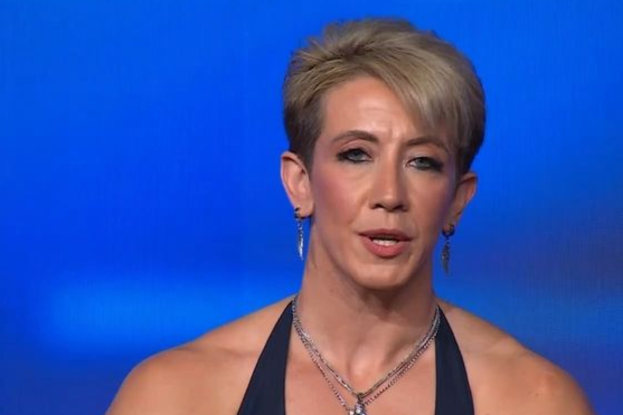 «The Chase»: H πυγμάχος, pole dancer και μητέρα 4 παιδιών που εντυπωσίασε τη Μπεκατώρου (Βίντεο)